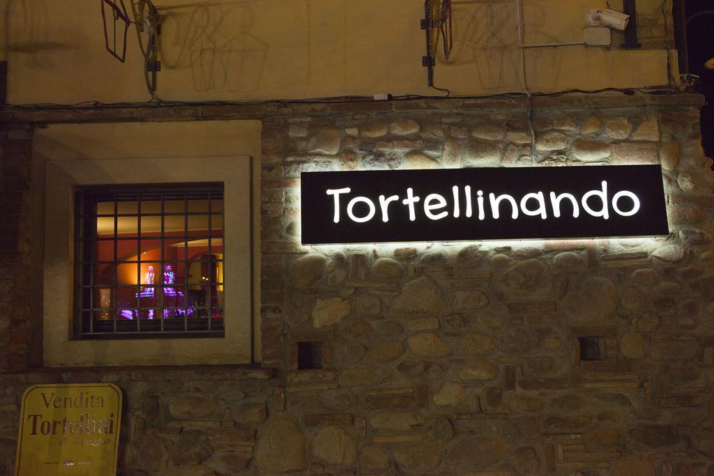 Albergo Al Cacciatore Tortellinando Валеджо-суль-Мінчо Екстер'єр фото